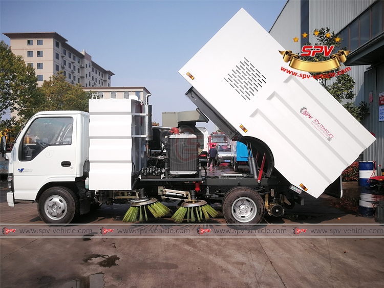 Road Sweeper Truck ISUZU - 1